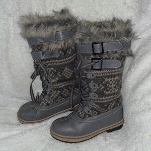 Mukl Luka  Fur-Lined Winter Boots